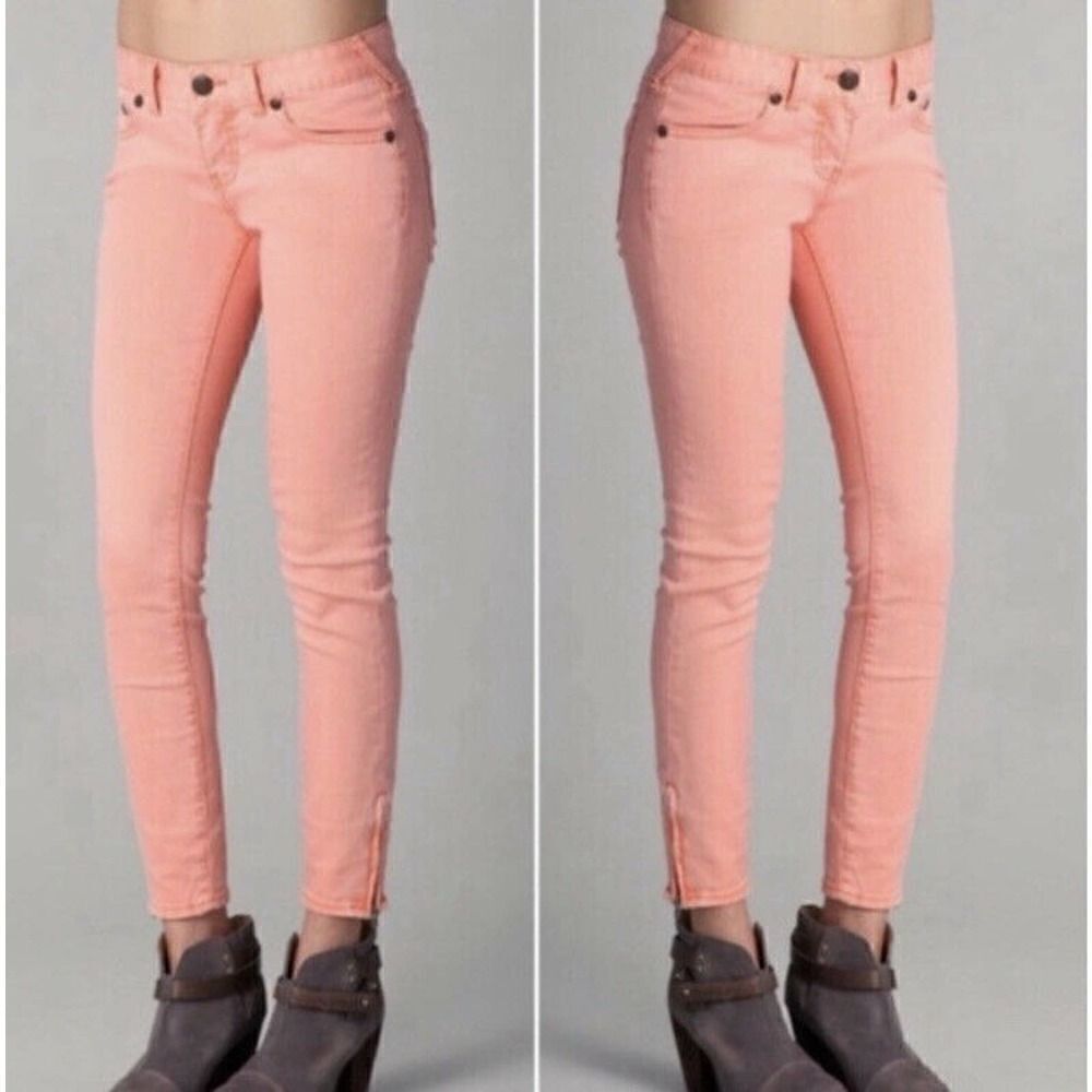 Free People FP Women’s Skinny Ankle Zip Jeans Coral Fade Stretch Size 26 -A2